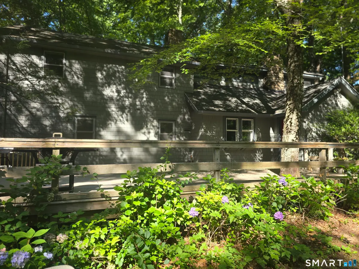 17 Bradley Lane, Newtown, CT 06482 - #1