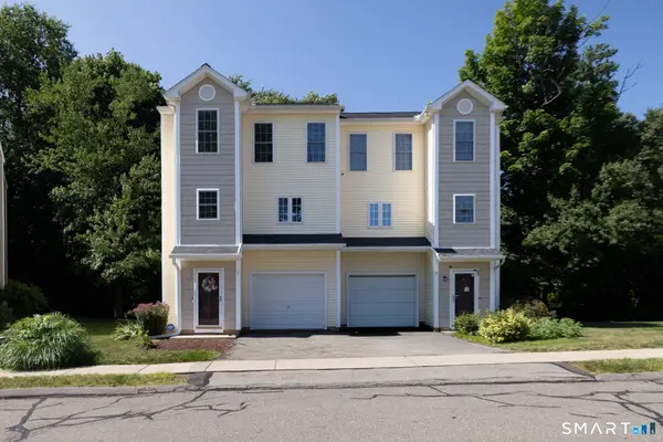 12 Quarry Farms Road #12, Meriden, CT 06451