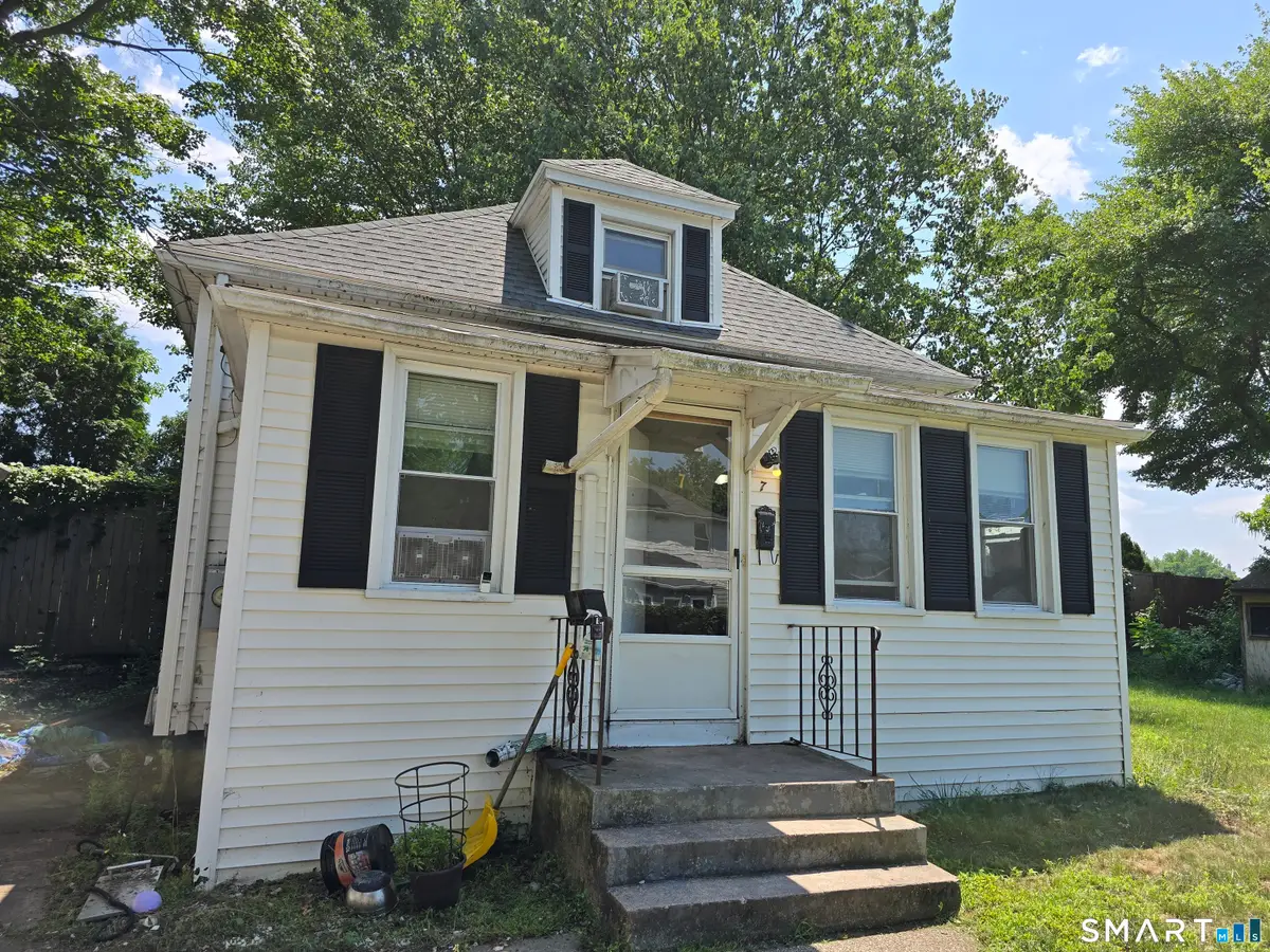 7 Willys Street, East Hartford, CT 06118 - #1