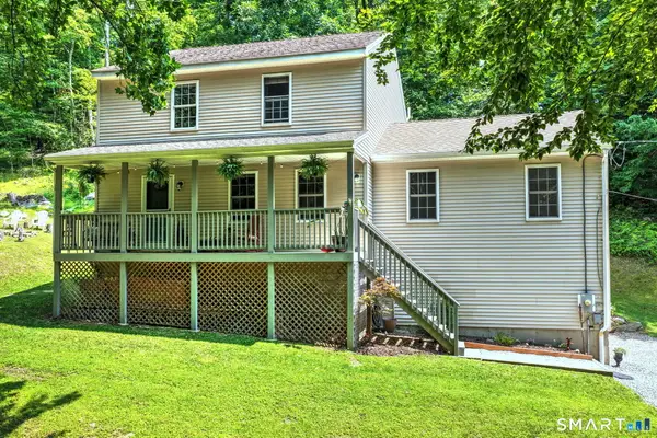 35 Charles Road, Seymour, CT 06483