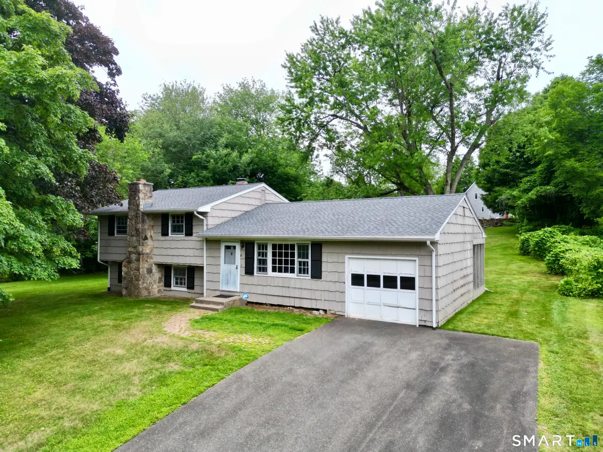 16 Floral Lane, Trumbull, CT 06611 - #1