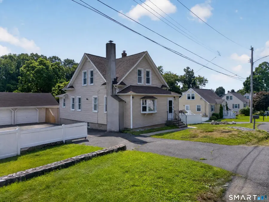 34 Lansing Avenue, Trumbull, CT 06611 - #3