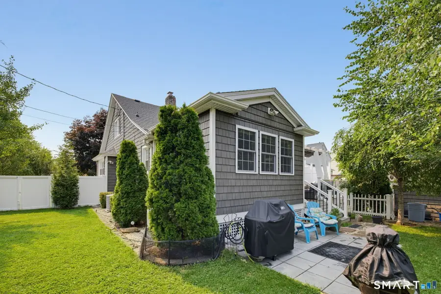 1 Spruce Street, Plainville, CT 06062 - #3