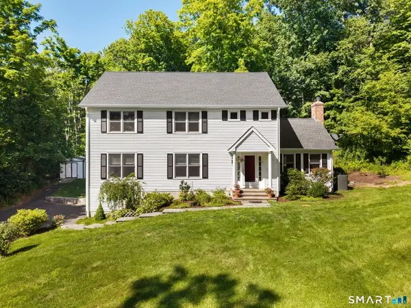 151 Lantern Park Lane South, Southbury, CT 06488