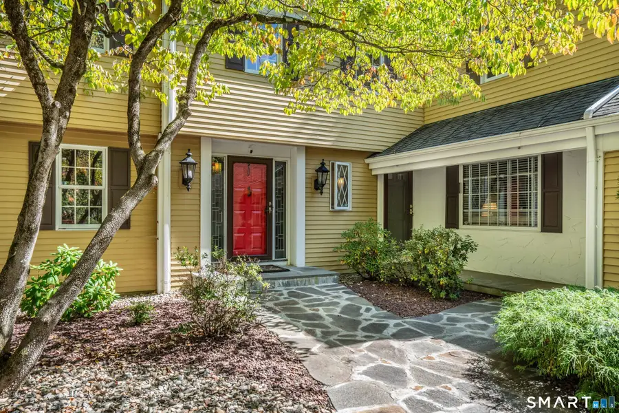 15 Rushleigh Road, West Hartford, CT 06117 - #2