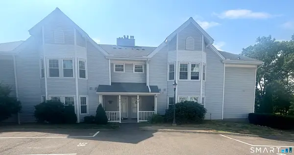 20 Woodhill Road #20, Milford, CT 06461