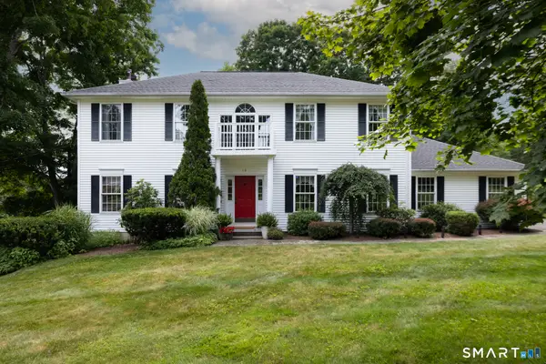 10 Curtis Road, Middlebury, CT 06762