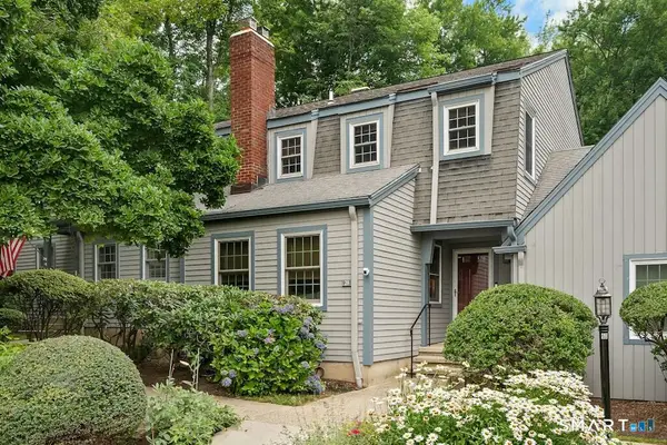 28 Paisley Lane #28, Fairfield, CT 06825