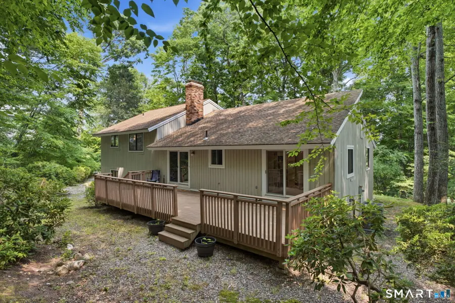 21 Hemlock Lane, Avon, CT 06001 - #3