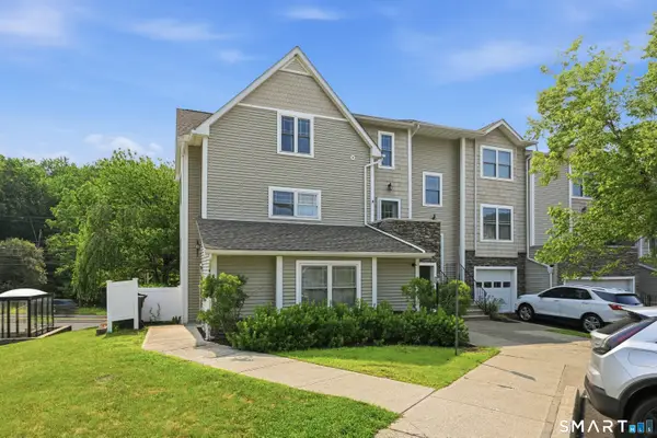 2 Stetson Place #2, Danbury, CT 06811