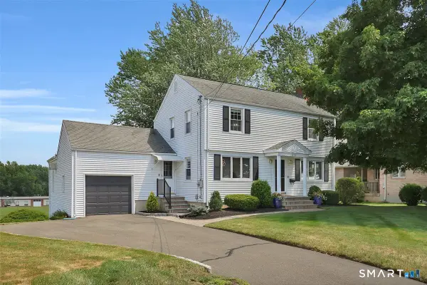292 South Main Street, West Hartford, CT 06107