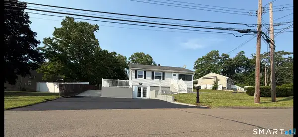 17 Navarro Road, East Haven, CT 06512