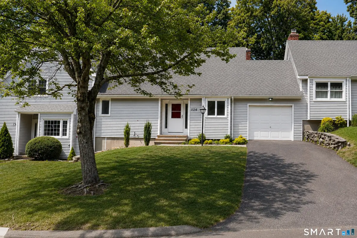 126 Hunters Creek #126, Shelton, CT 06484 - #1