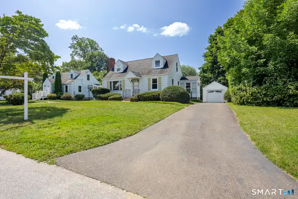 41 Stillson Place, Fairfield, CT 06824