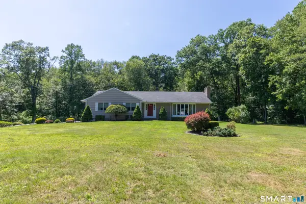 14 Rice Road, Woodbridge, CT 06525