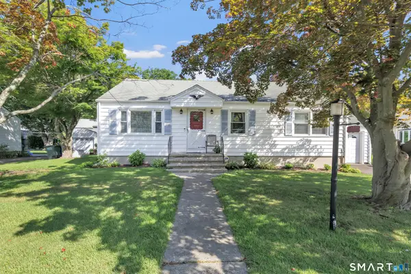 172 Crestview Drive, Bridgeport, CT 06606