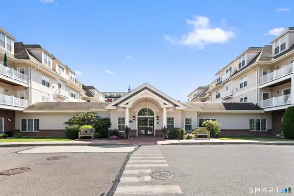 237 Fern Street #211E, West Hartford, CT 06119