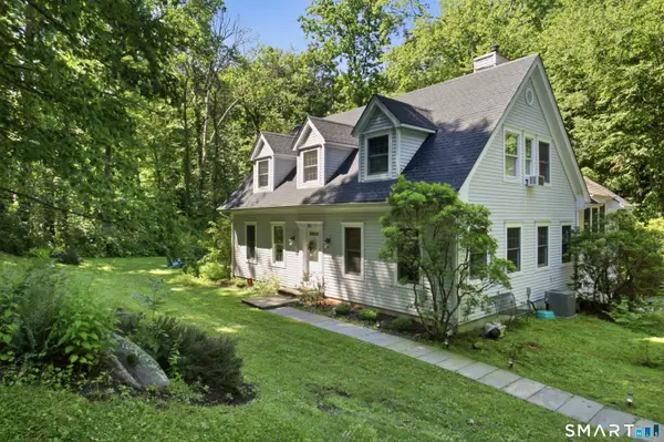 51 Mamanasco Road, Ridgefield, CT 06877