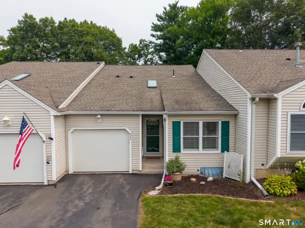 626 Overlook Path #626, Southington, CT 06489
