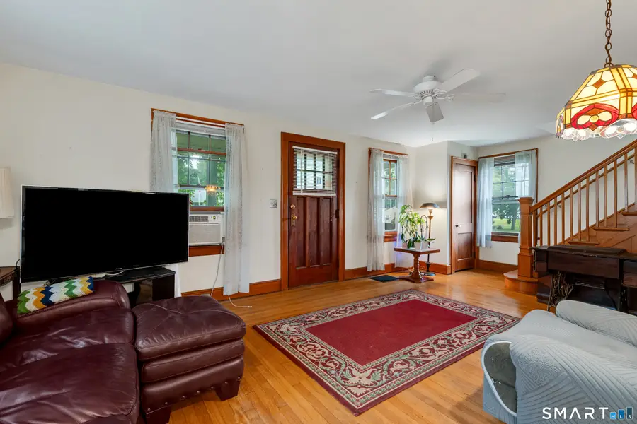 124 Hunt Lane, East Haven, CT 06512 - #3
