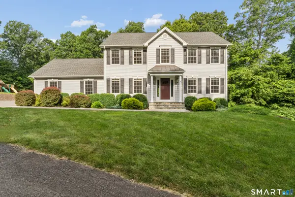 27 Nashville Rd Extension, Bethel, CT 06801