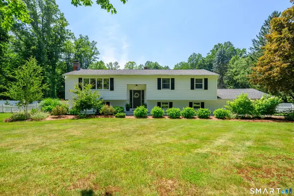 1 Brookwood Drive, Newtown, CT 06470