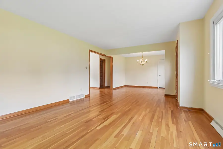 19 Palmer Road, North Haven, CT 06473 - #2