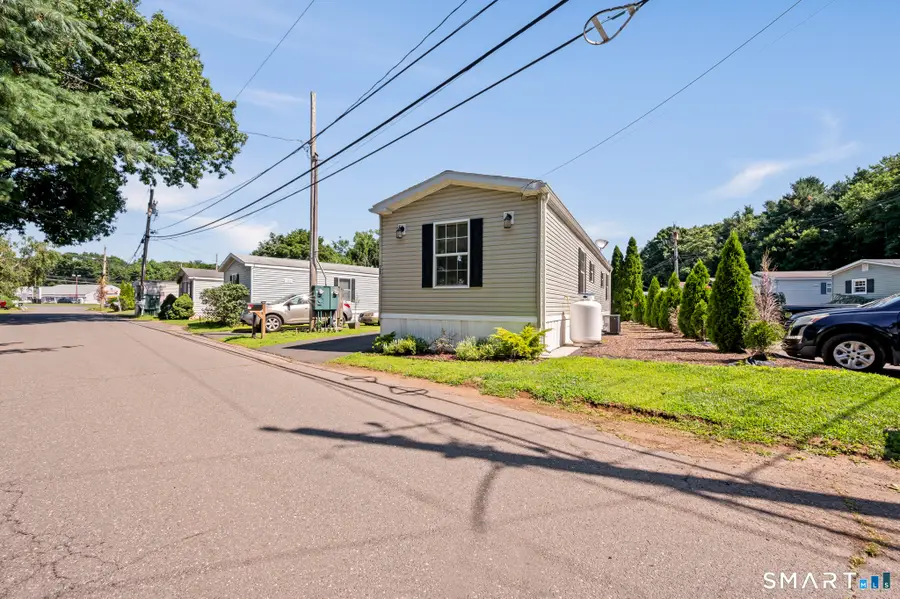 21 Western Sands Bridge, Wallingford, CT 06492 - #2