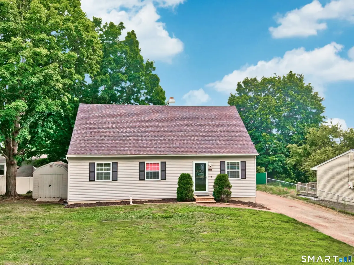 33 Red Robin Road, Naugatuck, CT 06770 - #1