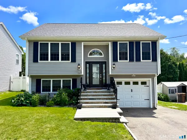 28 Weybosset Street, Shelton, CT 06484