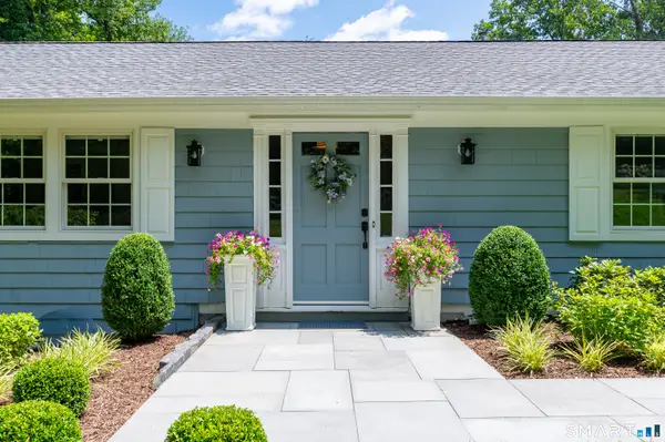 76 Comstock Hill Road, New Canaan, CT 06840