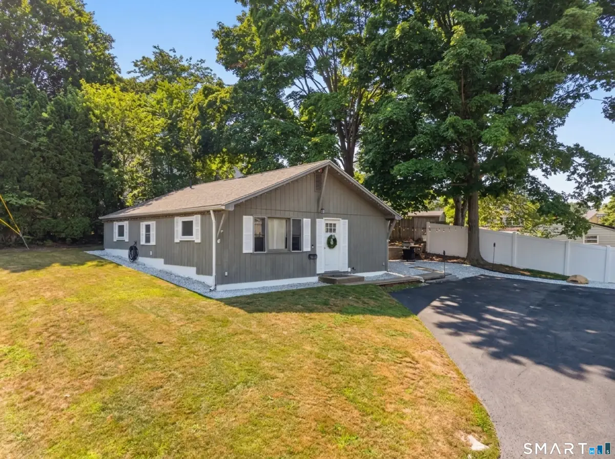17 Grove Street, New London, CT 06320 - #1