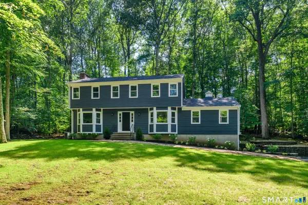 10 Leopard Drive, Newtown, CT 06482