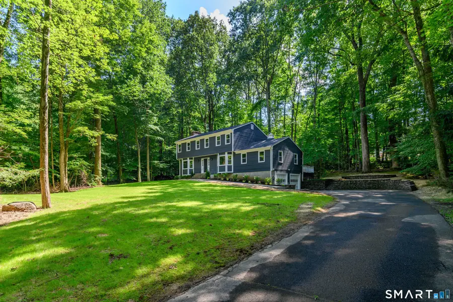 10 Leopard Drive, Newtown, CT 06482 - #2