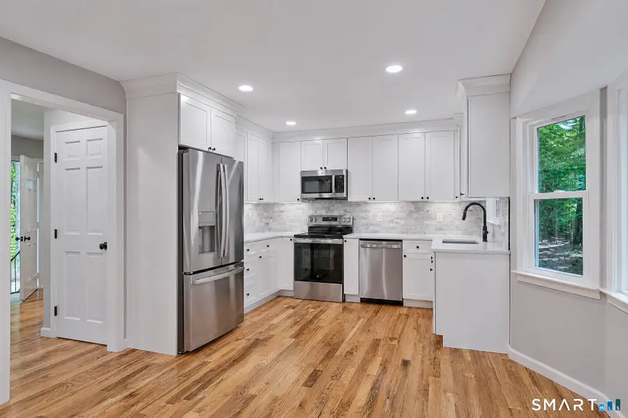 10 Leopard Drive, Newtown, CT 06482 - #3