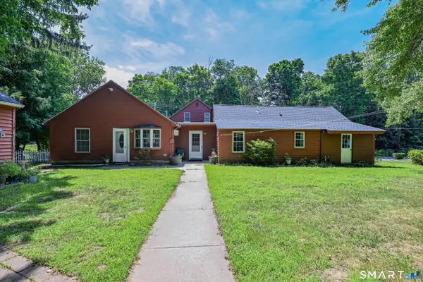 463 Pearl Lake Rd Road, Waterbury, CT 06706