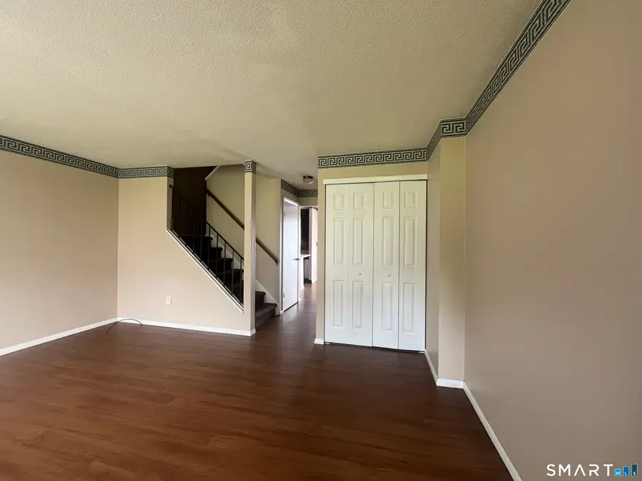 19 Coach Circle #6, Naugatuck, CT 06770 - #2