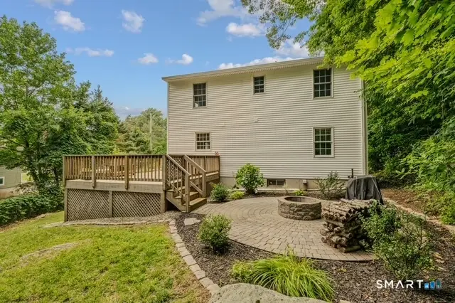 16 Norman Drive, Gales Ferry, CT 06335 - #2