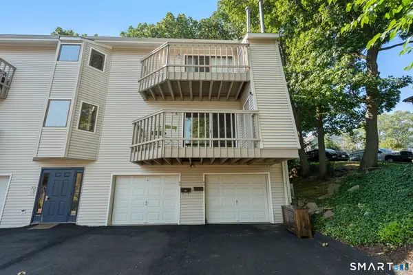 60 Overlook Avenue #60, Fairfield, CT 06824