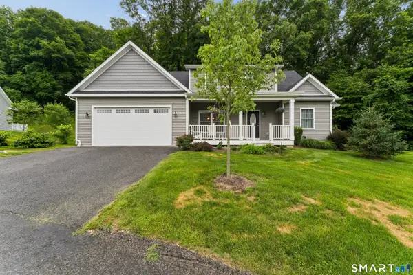 7 Tall Oaks Drive #7, New Milford, CT 06776