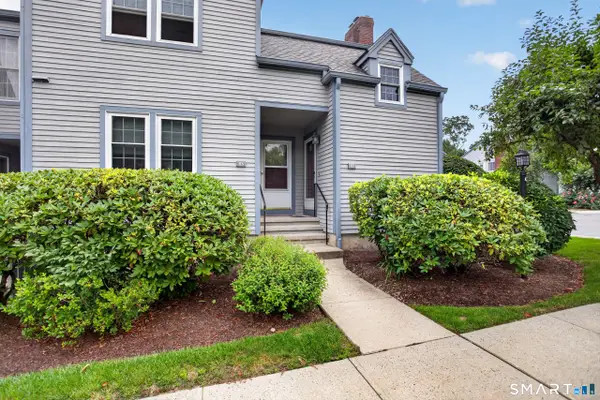 85 Gate Ridge Road #85, Fairfield, CT 06825