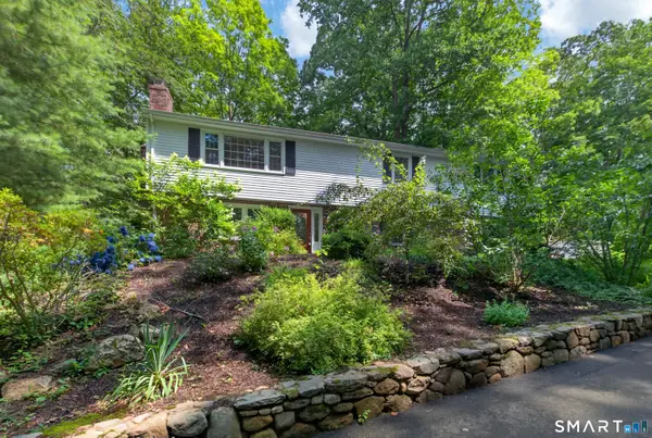 123 Janeway Drive, Guilford, CT 06437