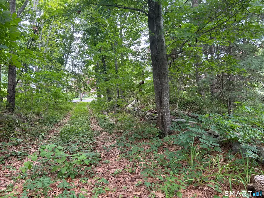 29 Skyline Drive, Groton, CT 06340 - #2