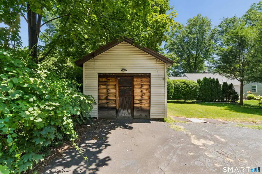 80 Golf Street, Newington, CT 06111 - #3