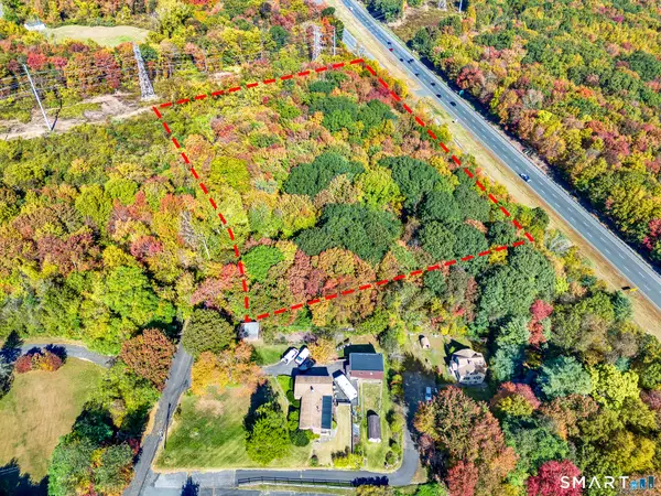 Old Colonial Road, Watertown, CT 06795