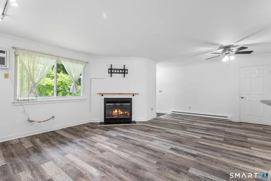 8 Rose Lane #10-11, Danbury, CT 06811 - #3
