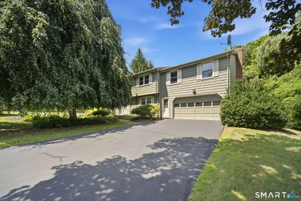 40 Eastview Drive, Windsor, CT 06095