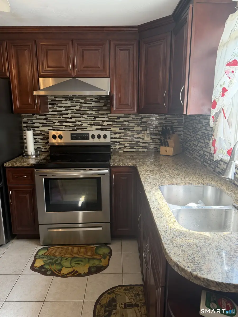27 Columbus Street, East Hartford, CT 06108 - #2