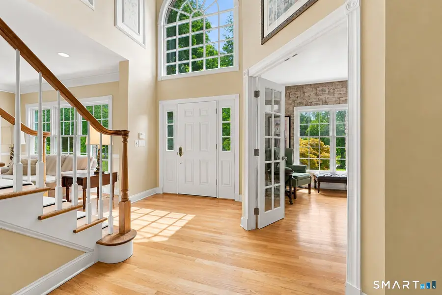 4 Whitewood Road, Newtown, CT 06470 - #2