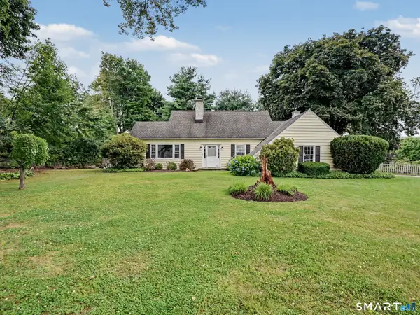 10 Crest Road, Danbury, CT 06811
